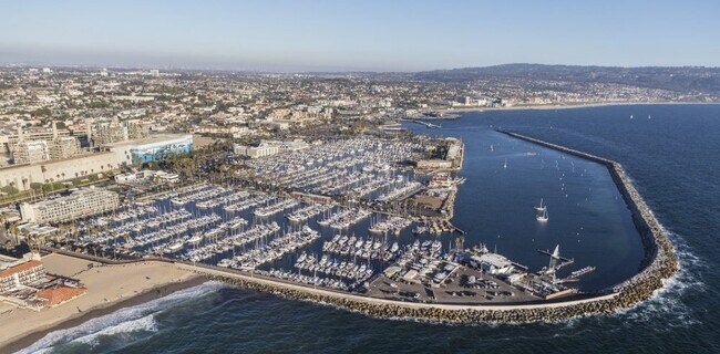 Photo - 607 N Irena Ave Unidad 202