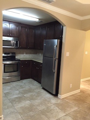 Stainless & Granite in Kitchen - 3607 Sheraton Ave Apartment Unit A