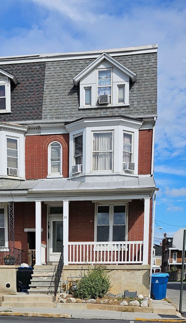 Building Photo - 21 Overbrook Ave Unit 21 OVERBROOK AVE. #1