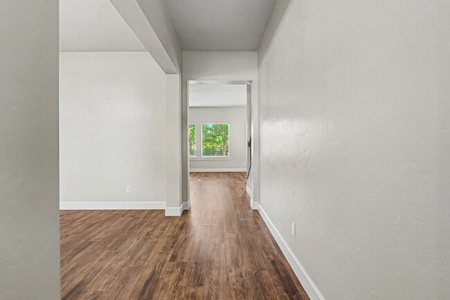 Photo - 5140 N Elmstone Ave