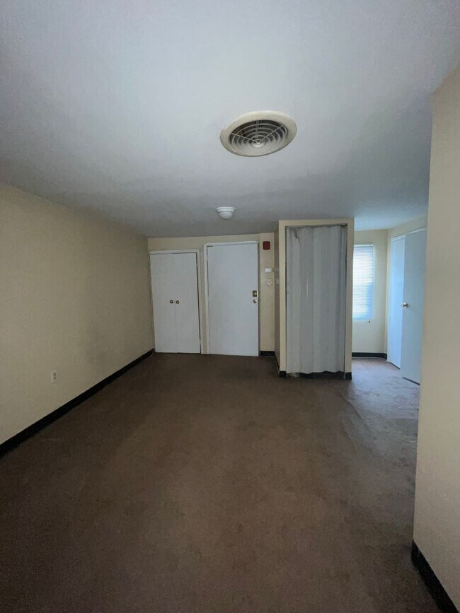 Photo - 1309-11 South Street Unidad 11-3FL