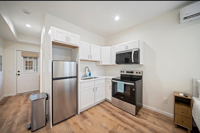 Photo - 5069 Peachtree Ave Unit A