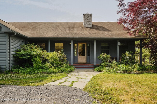 Building Photo - 90 Reuter Rd