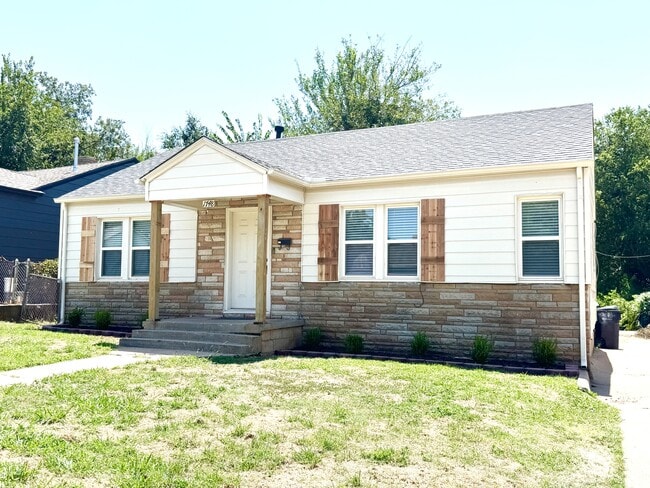 Building Photo - 1748 NE 20th St Rental