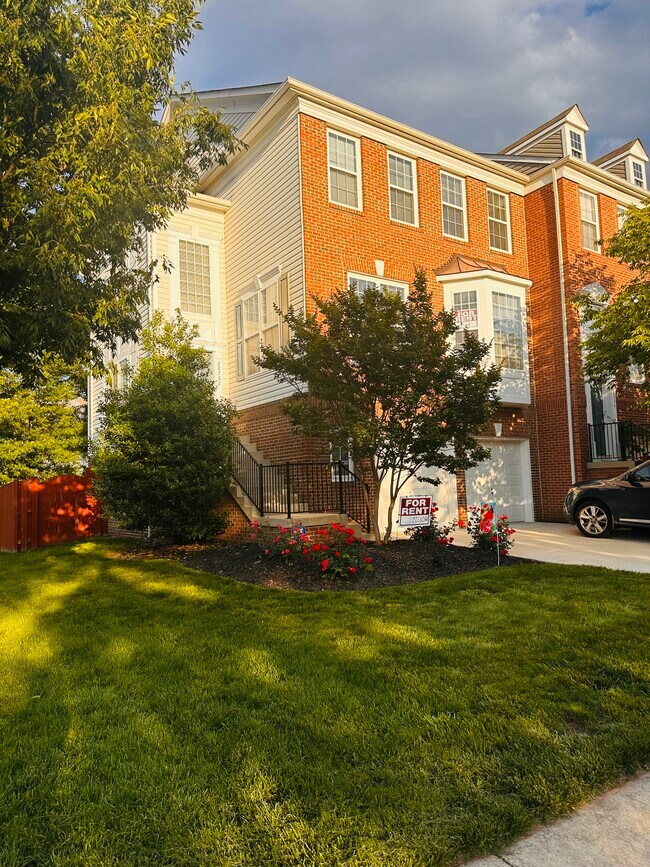 Photo - 22702 Lamoreaux Landing Square Townhome