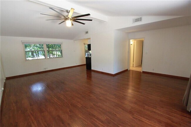 2305 Wilke Dr