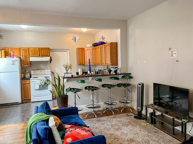 Photo - 1066 Commonwealth Ave