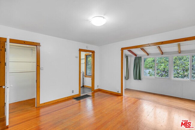 Photo - 2540 1/2 Glen Green St Unit 2540