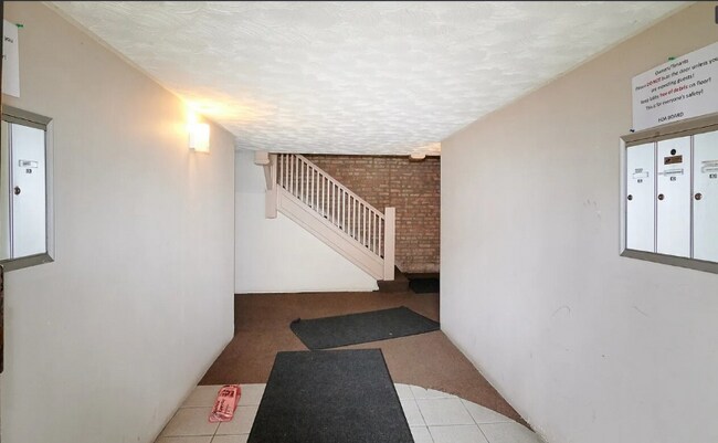 Photo - 7223 S Euclid Ave Unit 3A