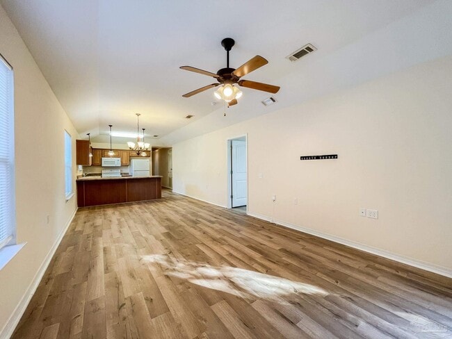 Photo - 5853 Bilek Dr