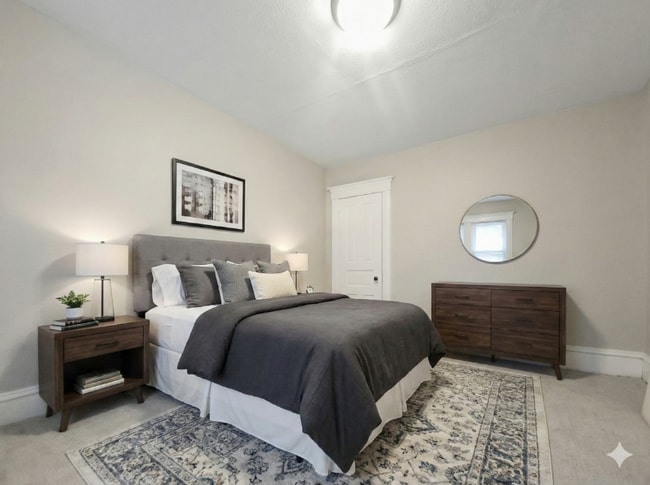 Photo - 644 Van Buren St NE