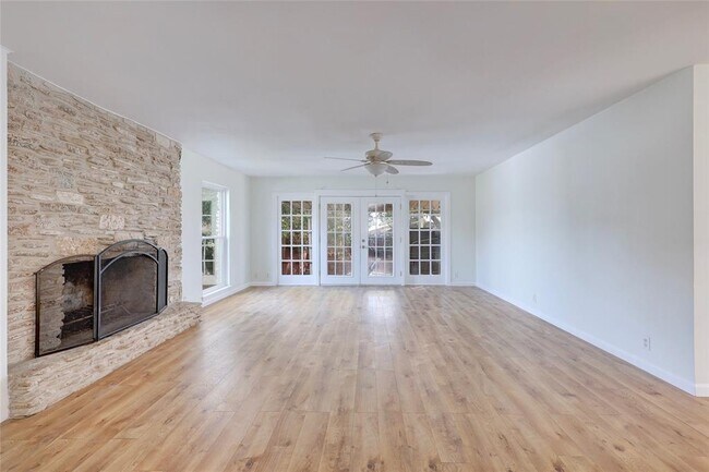 Photo - 8835 Tallwood Dr