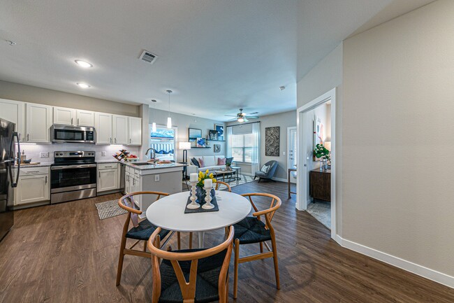Photo - Hawthorne at Bay Forest Apartments