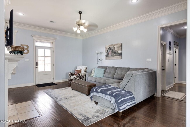 Photo - 300 Overbrook Dr