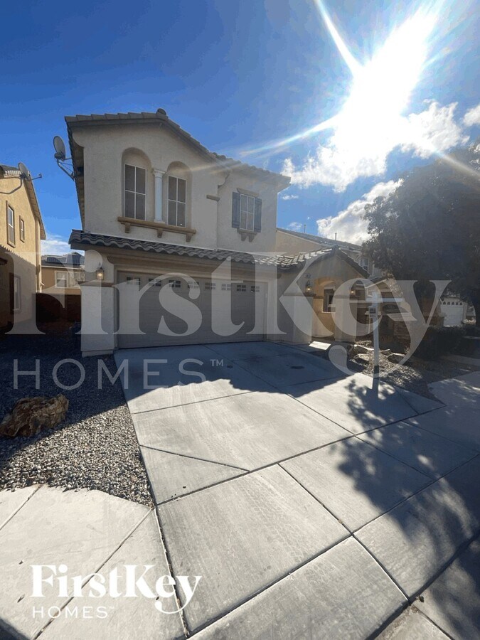 Photo - 6032 Sierra Lakes St