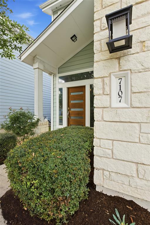 Photo - 7107 Mowbray St
