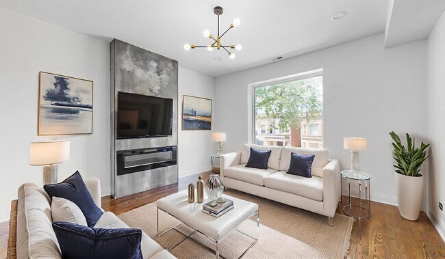 Photo - 6227 S Langley Ave Unit 2