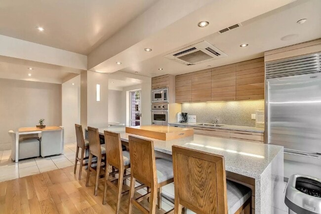 Photo - "Phenomenal and Luxurious 2-Bed, 2-Bath Co... Unidad 260