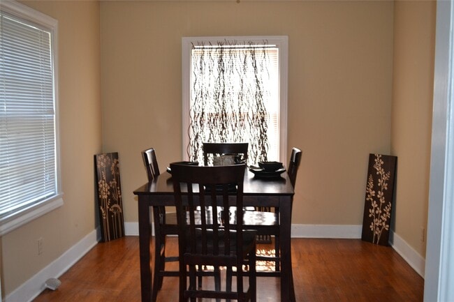 Photo - 1610 Ridgewood St