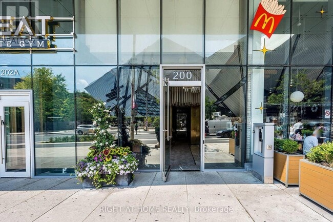 Photo - 200 Bloor St W Unité 1604