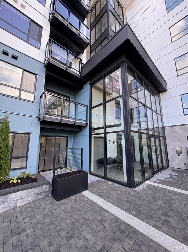 Building Photo - 33886 Pine St Unit 610