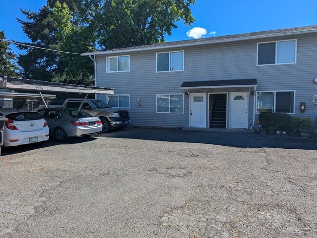 Building Photo - 3446-3462 Hadley St NE Unit 3462