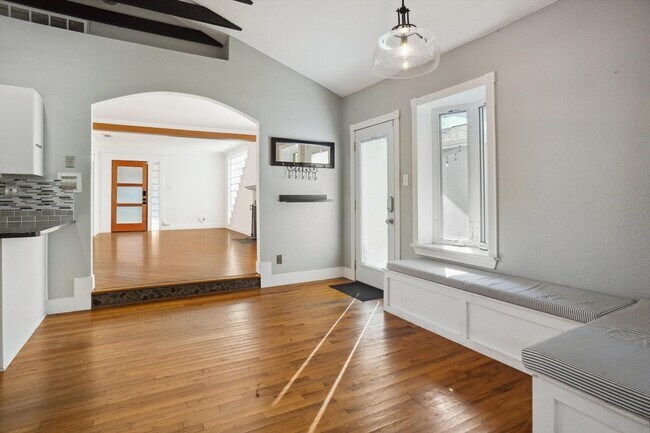 Photo - 2513 Murphy Dr