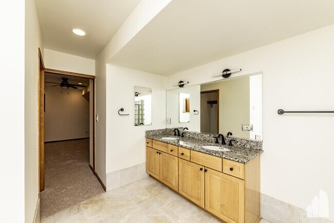 Photo - 2 bedroom in Chicago IL 60640 Unit G