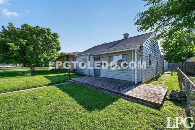 Photo - 5207 Bennett Rd