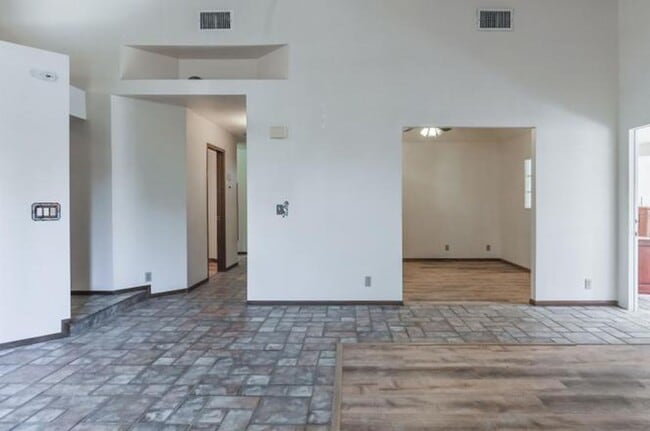 Photo - Great Ridgecrest 4 Bedroom Home