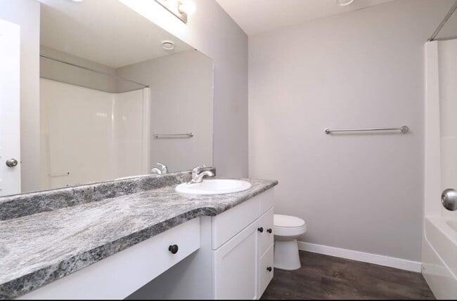 Photo - 4850 Harbour Landing Dr