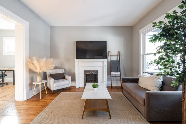 Photo - Rare Frederick Townhouse Unit - across from Whole Foods, St. Mary's, Bradford Beach