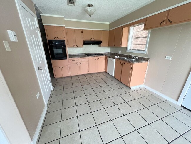 Photo - Generous 4 bedroom 2 bath home
