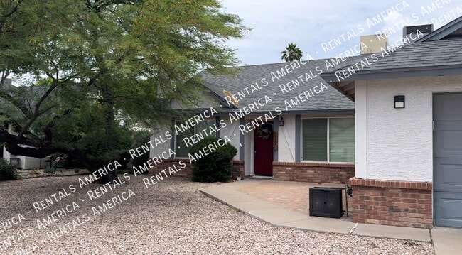 Building Photo - 3922 W Morelos St Rental