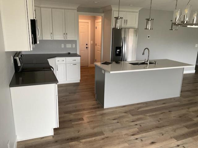 Building Photo - 712-726 26 St NW