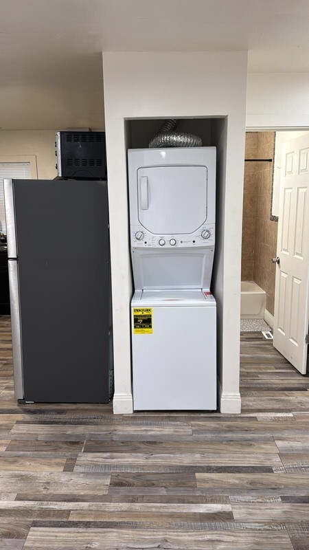 Photo - 819 W 400 N