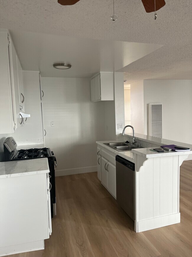 Villa Woods Apartments
