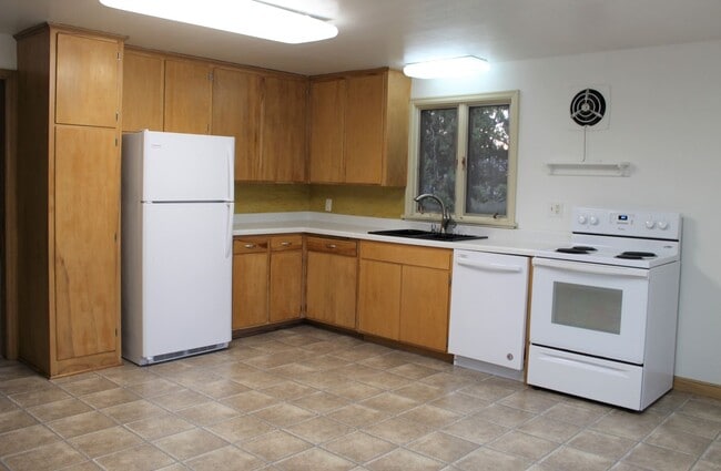 Photo - 318 McKinley Ave Unit 320