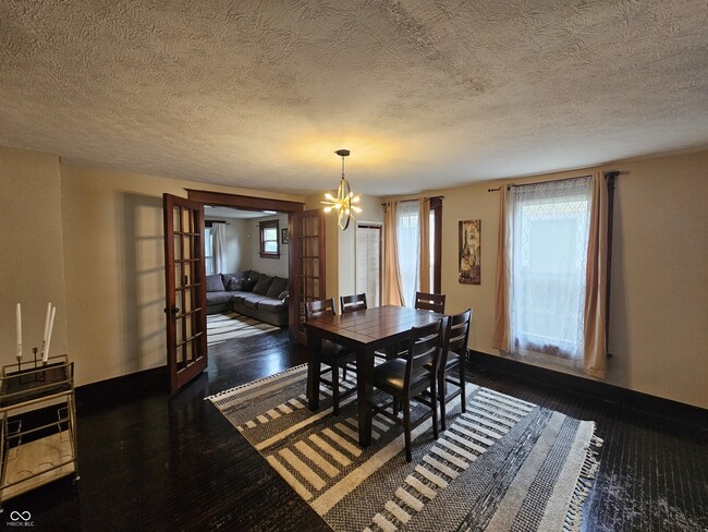 Photo - 814 E Raymond St