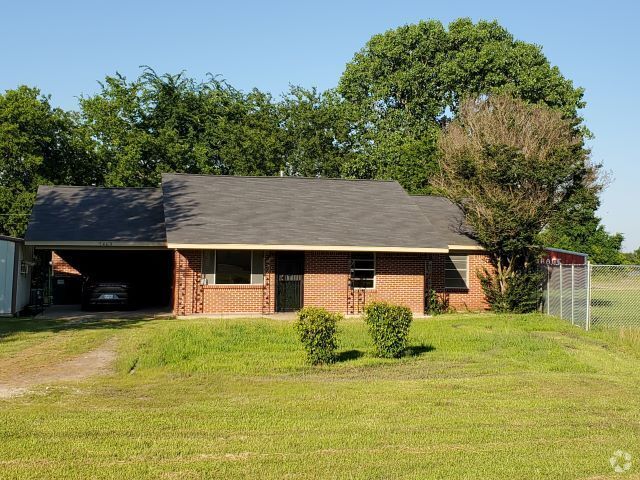 Building Photo - 7469 US-69 Rental