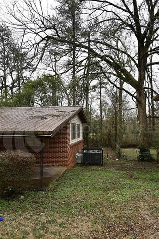 Photo - Charming 3BR/2BA Brick Home with Fenced Yard