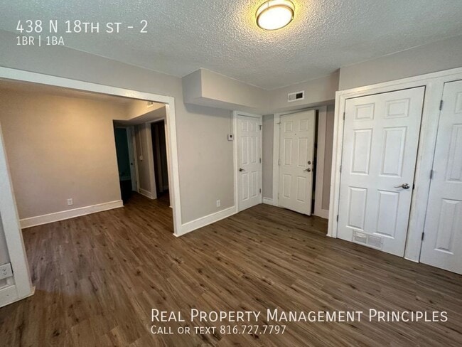 Building Photo - 438 N 18 St Unit 2