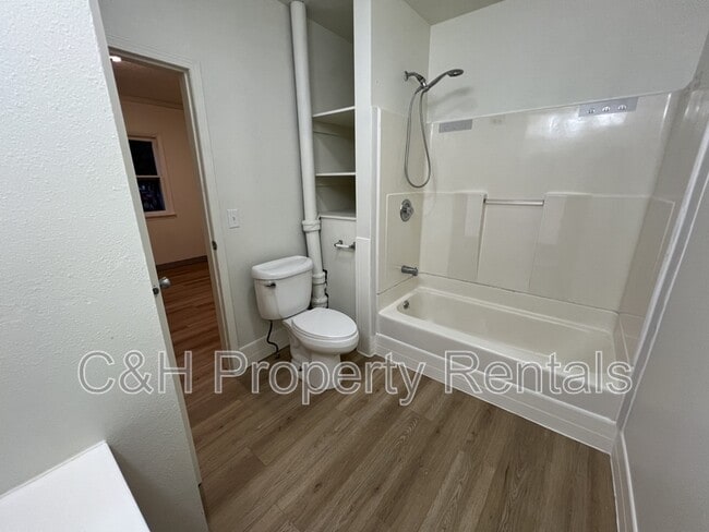 Photo - 631 Miles Ave