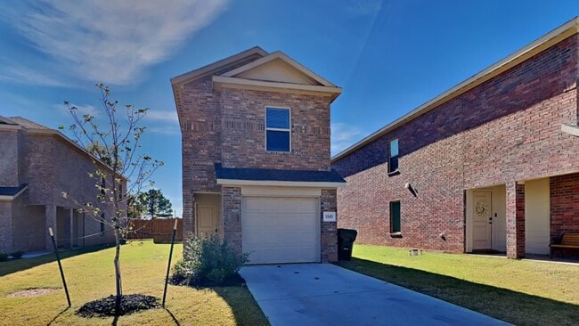 Photo - New Construction 3 bedroom, 2 1/2 Bathroom Home in Norman!