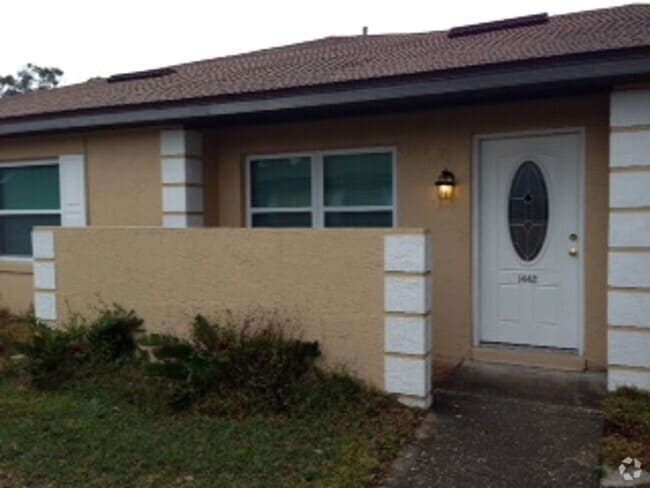 Building Photo - Remodeled Patio Home, Minutes Away From UC...