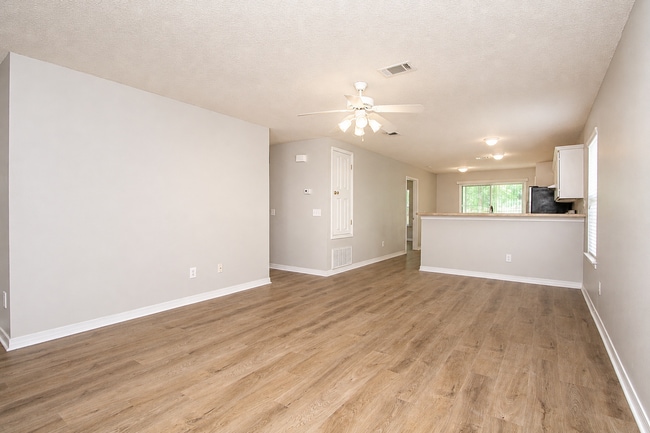 Photo - Northwest Pensacola 3BR/2BA Home Near Navy Federal with No Carpet & Privacy-Fenced Backyard