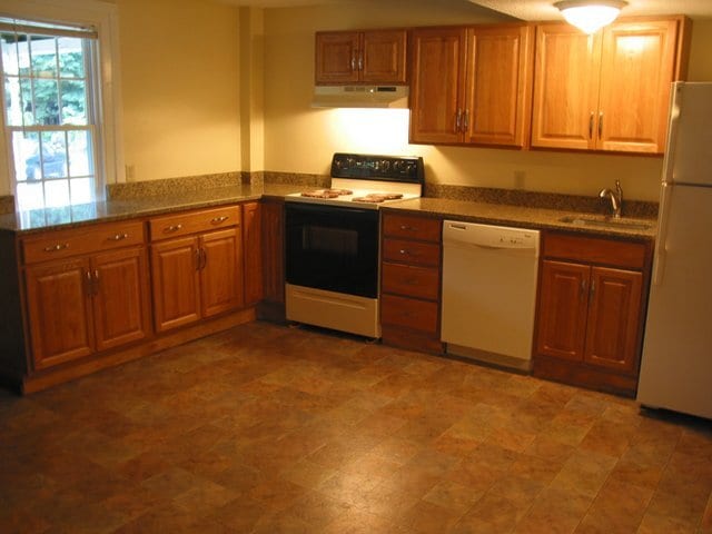 Building Photo - 104 S Water St Unit B
