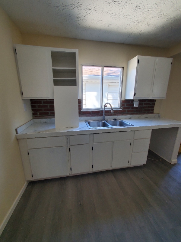 Photo - 453 S Powell Ave