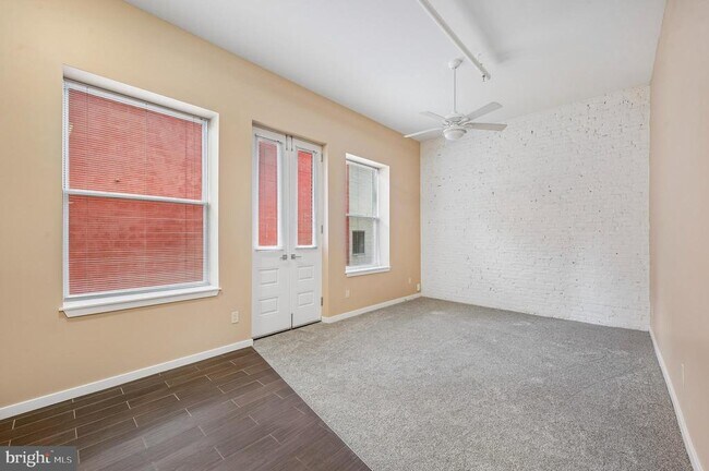 Photo - 1720 Sansom St