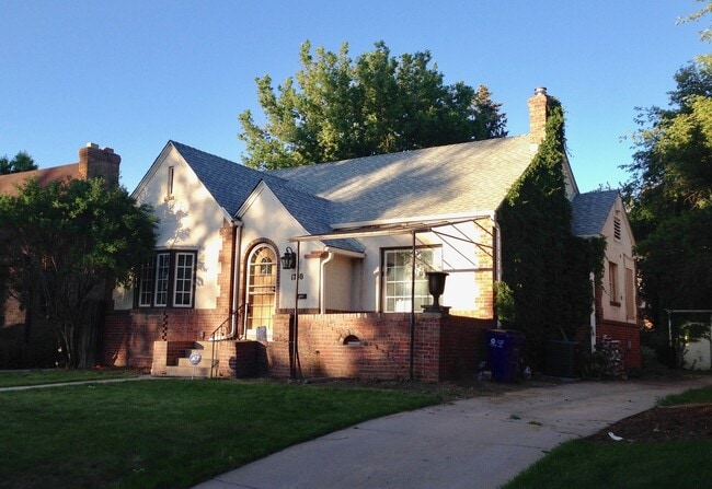 Photo - Two bed one bath in prime Park Hill location.